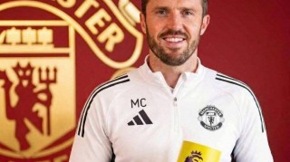 卡里克首获英超月度最佳，魔咒已提前发生！重用曼联一人可破咒