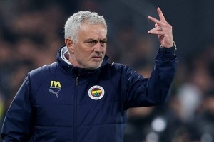 火线复出！曝62岁穆帅将时隔25年再执教本菲卡 20天前被其打下课