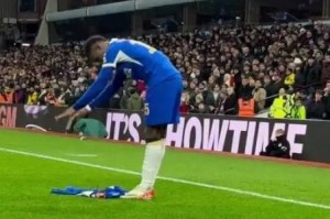 重磅！拜仁压哨租借杰克逊，含8000万欧买断条款，周薪全包！