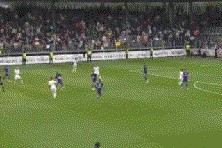 2-1，40岁C罗腾空转体180度庆祝：利剑出鞘，率队逆转法甲劲旅