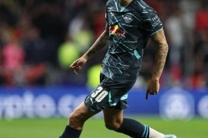 要价太高导致纽卡萌生退意：曼联后发制人买塞斯科，这价格值么